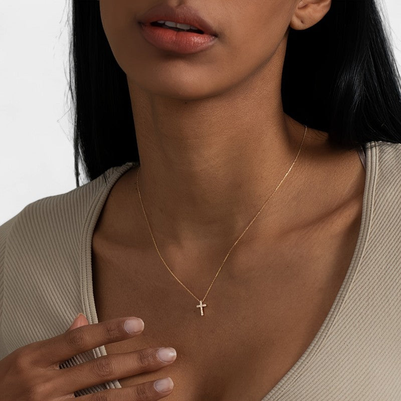 Virelle-Virelle Ketting - Rhinestone-Encrusted Cross Pendant Necklace