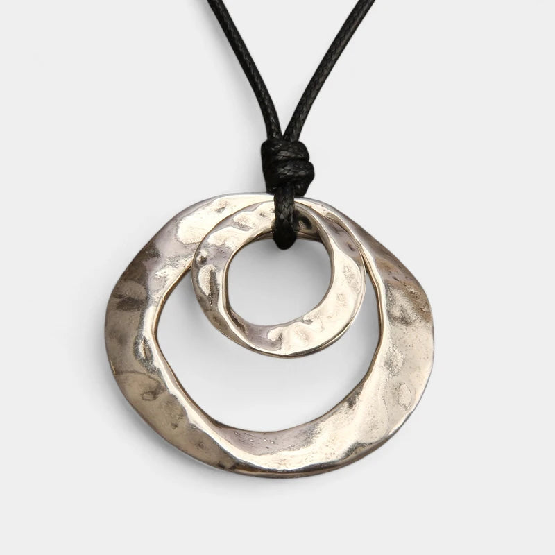 Virelle-Virelle | Unisex Hanger Ketting – Zinklegering, Geometrisch Onregelmatig Cirkelvormig, Gedraaid Patroon