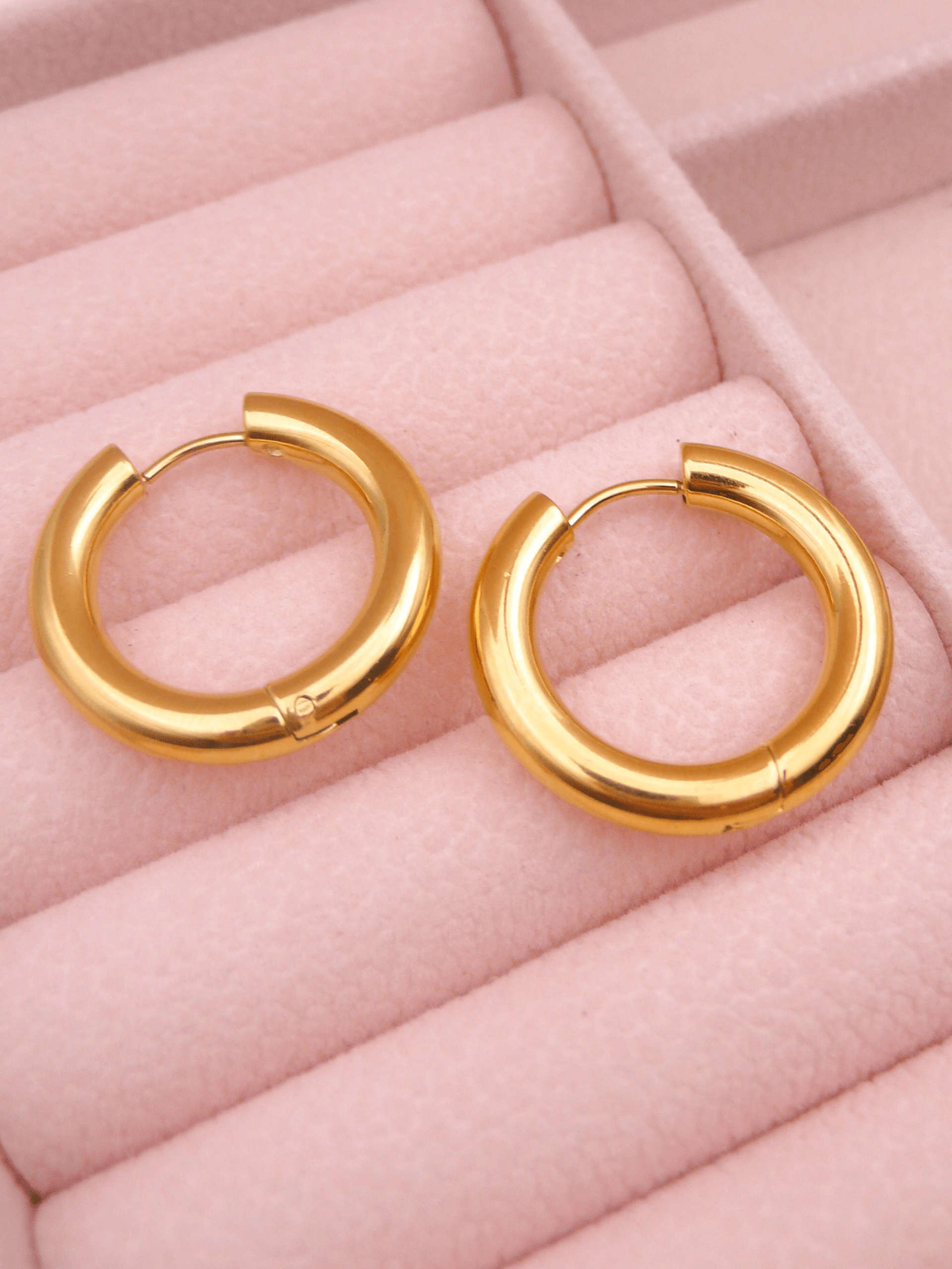 Yara Hoops - Rosa Jewels